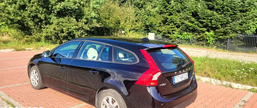 Volvo V60 cena 32900 przebieg: 210000, rok produkcji 2011 z Dolsk małe 56